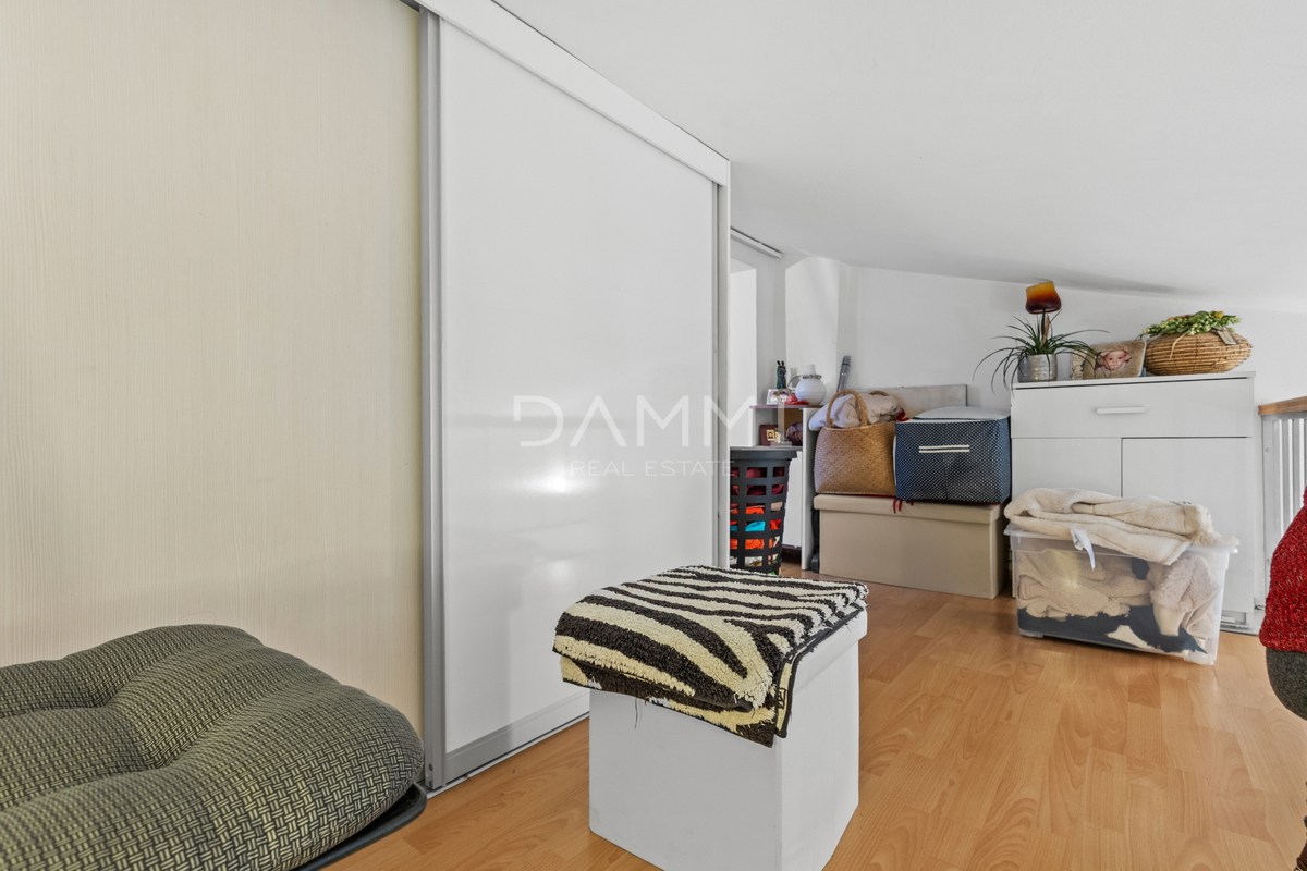 ISTRA, PULA - Stanovanje z urejeno dokumentacijo na odlični lokaciji