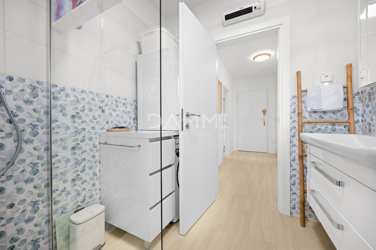 Istra, Medulin - luksuzno dvosobno stanovanje z vrtom, novogradnja