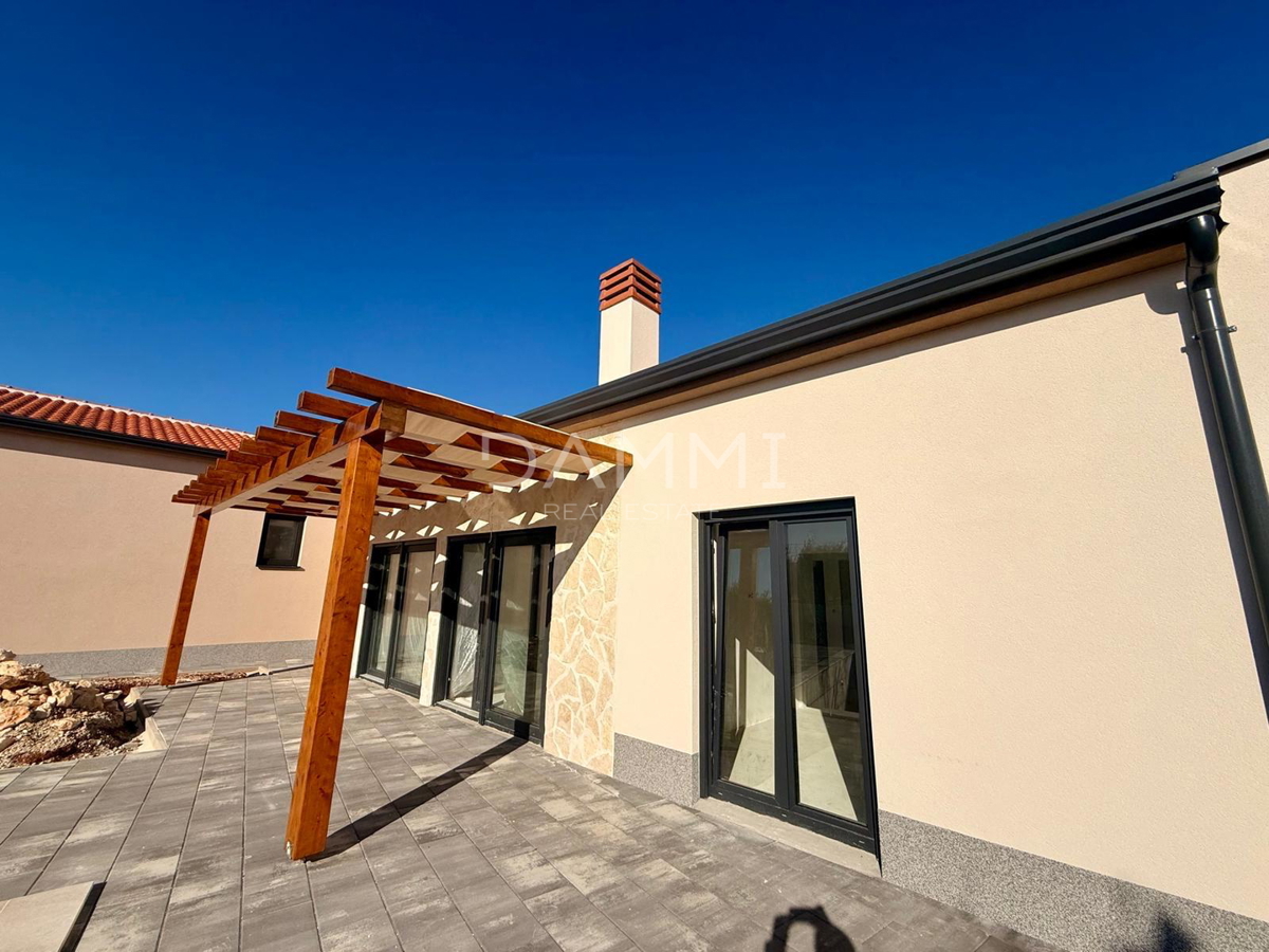 ISTRA, POREČ - DVOJNA PRIZEMNICA S BAZENOM