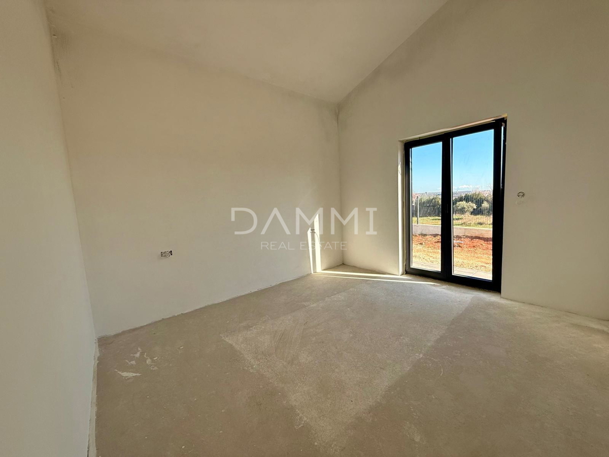 ISTRA, POREČ - DVOJNA PRIZEMNICA S BAZENOM