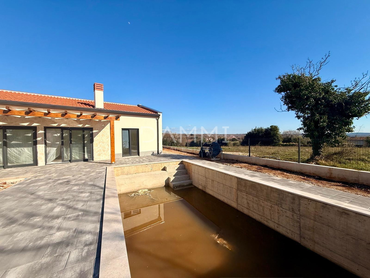 ISTRA, POREČ - DVOJNA PRIZEMNICA S BAZENOM