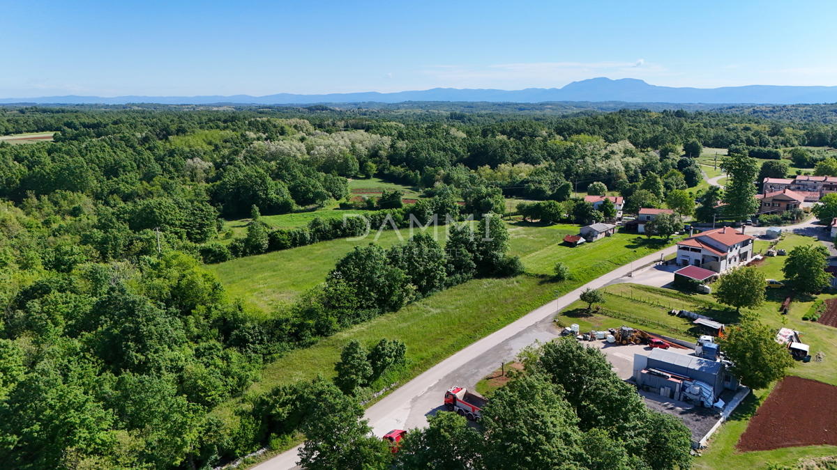 ISTRA, ŽMINJ - Gradbeno zemljišče 780 m2