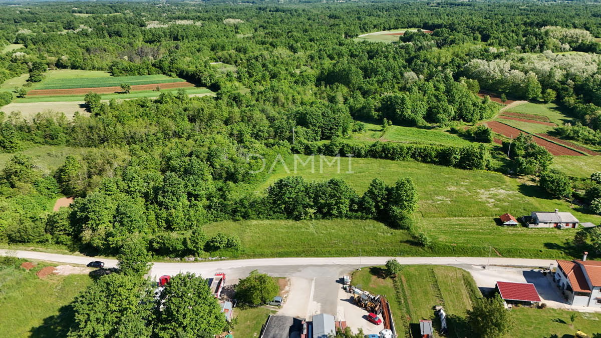 ISTRA, ŽMINJ - Gradbeno zemljišče 780 m2