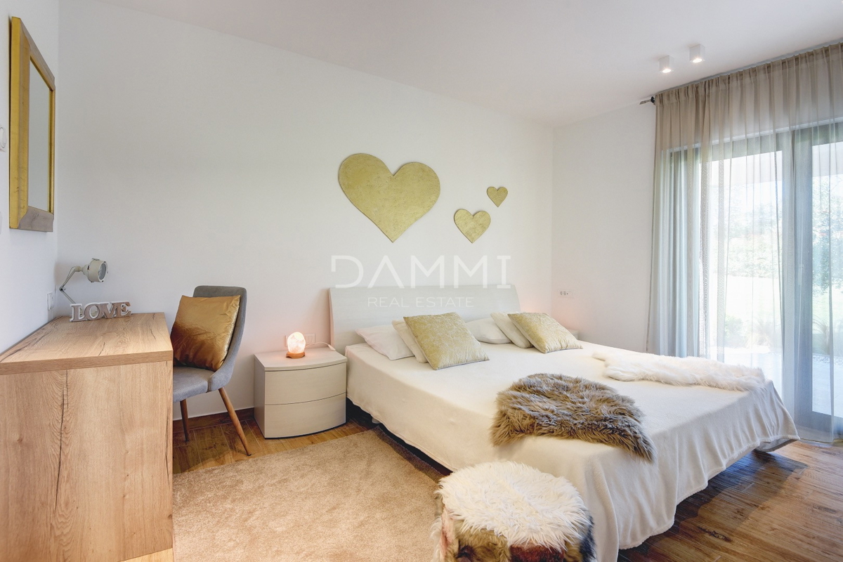 ISTRA, MEDULIN - Luksuzna hiša z bazenom