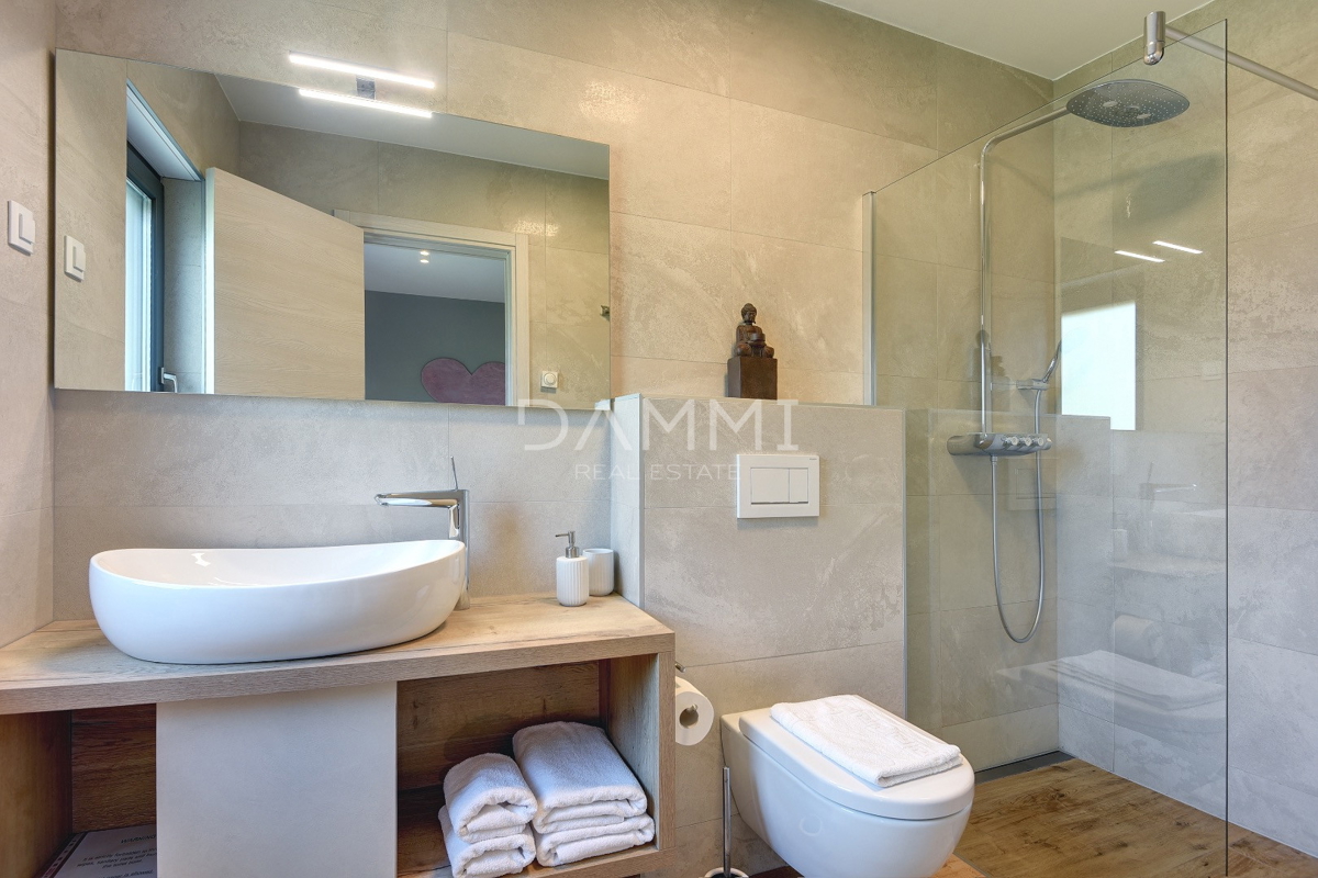 ISTRA, MEDULIN - Luksuzna hiša z bazenom