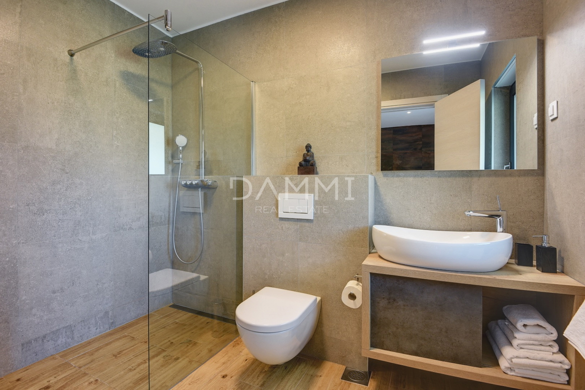 ISTRA, MEDULIN - Luksuzna hiša z bazenom