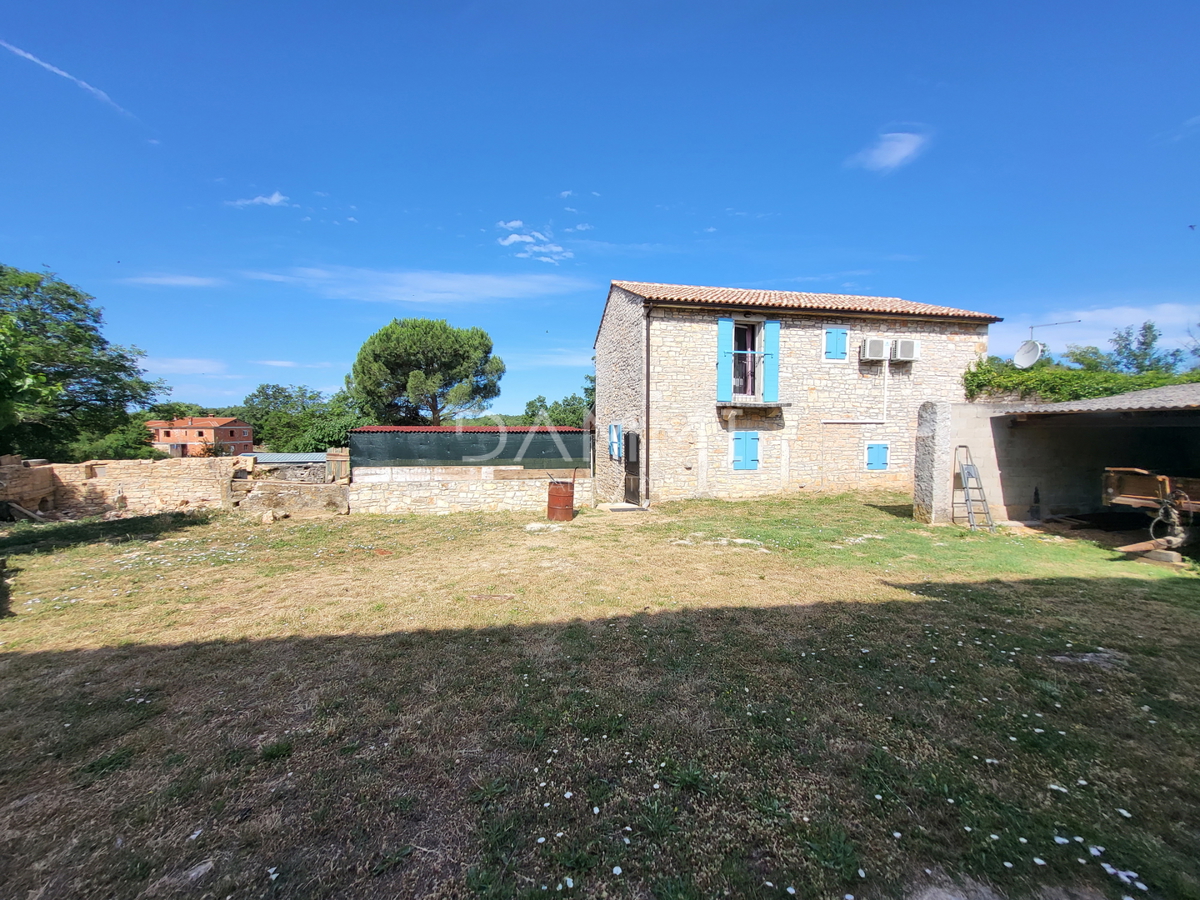 ISTRA, VRSAR - Samostojna kamnita hiša s bazenom