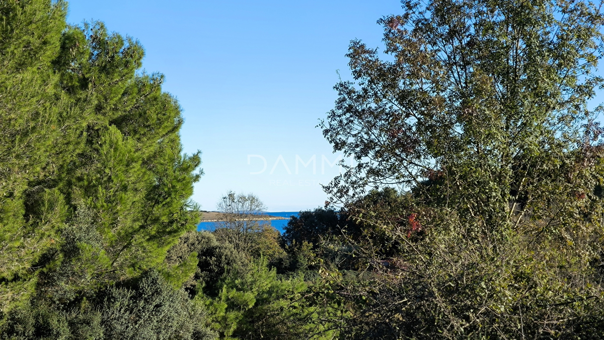 Istra, Premantura - zemljišče T3 cona, 250 m od plaže