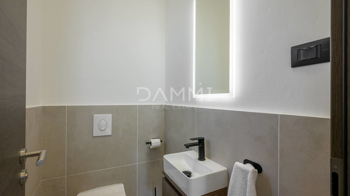 ISTRA, KANFANAR - Moderna pritlična hiša s bazenom, vrhunska lokacija