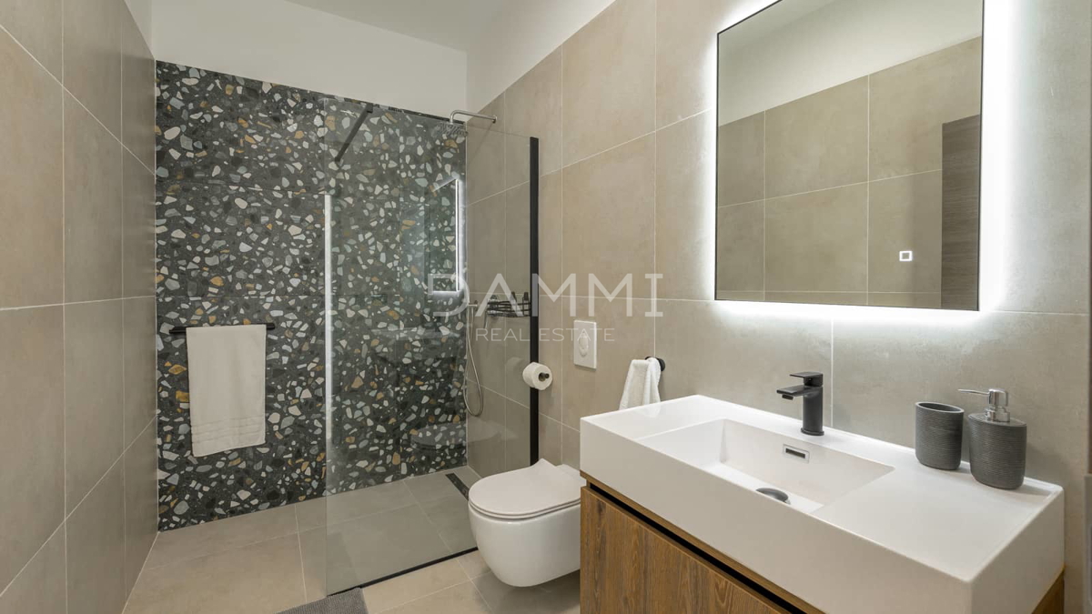 ISTRA, KANFANAR - Moderna pritlična hiša s bazenom, vrhunska lokacija