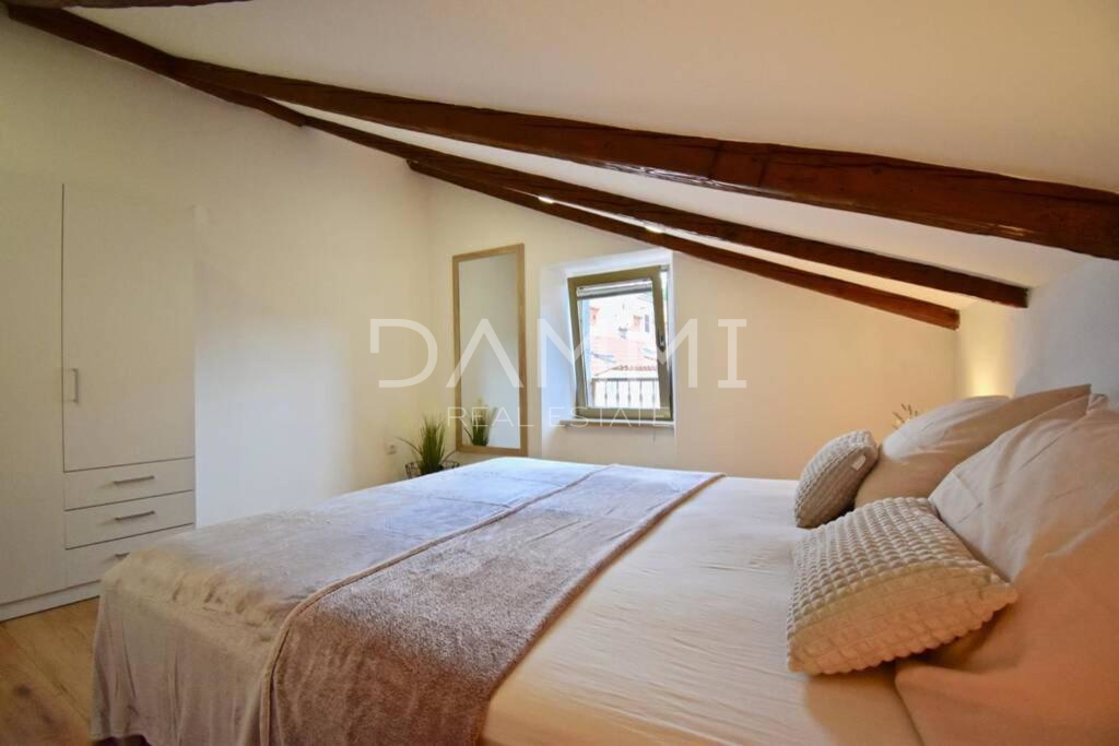 PULA, CENTAR - Ekskluzivno 2 apartmaja na vrhunski lokaciji