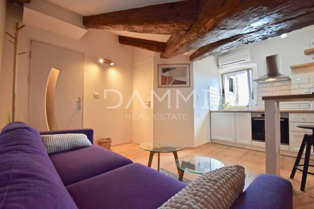 PULA, CENTAR - Ekskluzivno 2 apartmaja na vrhunski lokaciji