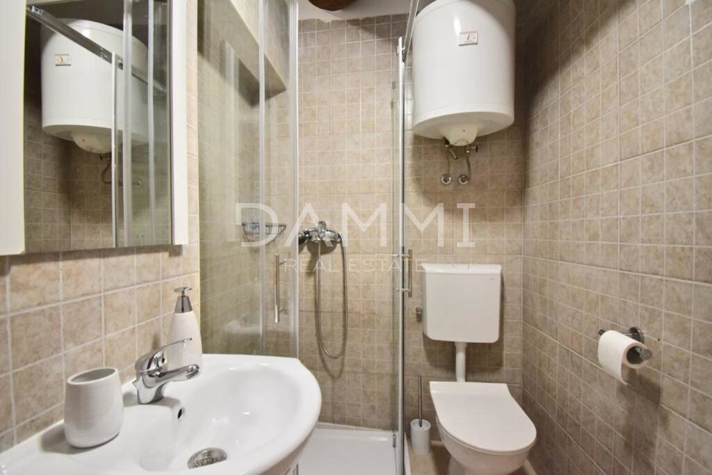 PULA, CENTAR - Ekskluzivno 2 apartmaja na vrhunski lokaciji