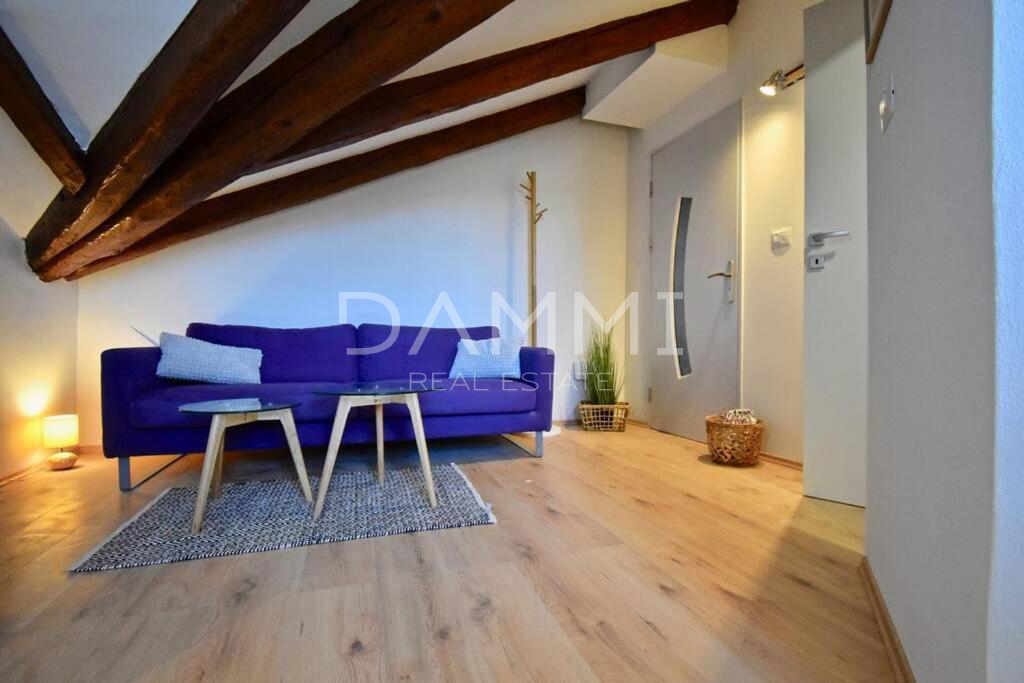 PULA, CENTAR - Ekskluzivno 2 apartmaja na vrhunski lokaciji