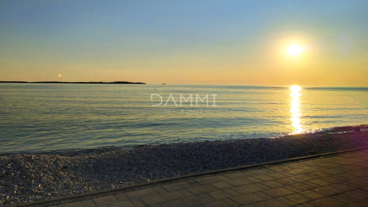 Istra, Peroj, atraktivno vikend zemljišče 300 m od morja