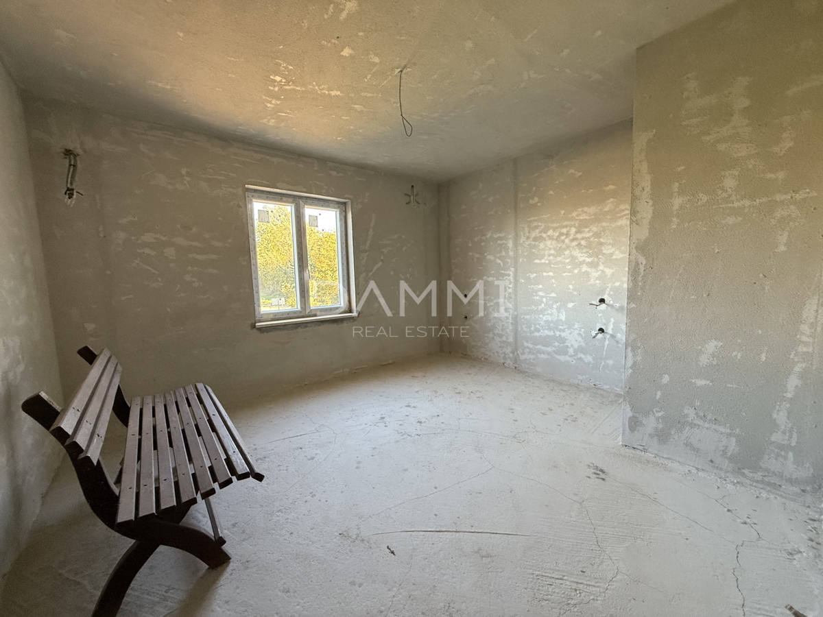 ISTRA, ŽMINJ - Vrhunska samostojna hiša z veliko zemljiščem