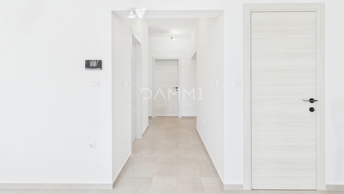 Istra, Šišan - hiša, kakovostna novogradnja, bližina plaže