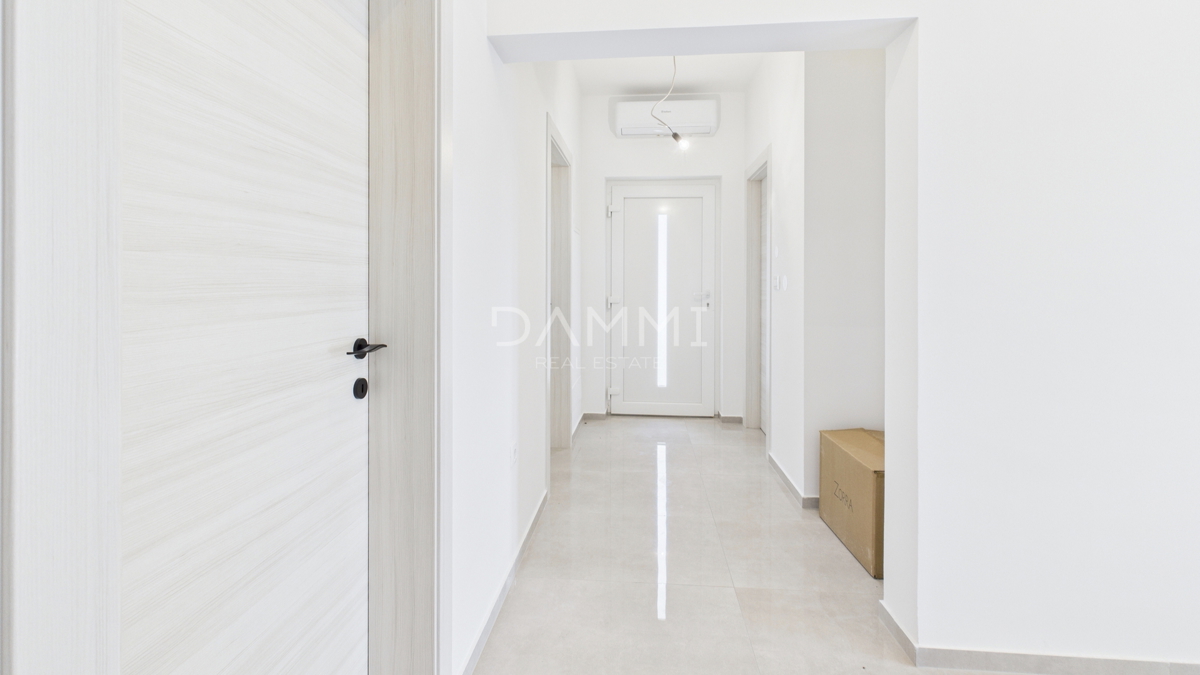 Istra, Šišan - hiša, kakovostna novogradnja, bližina plaže