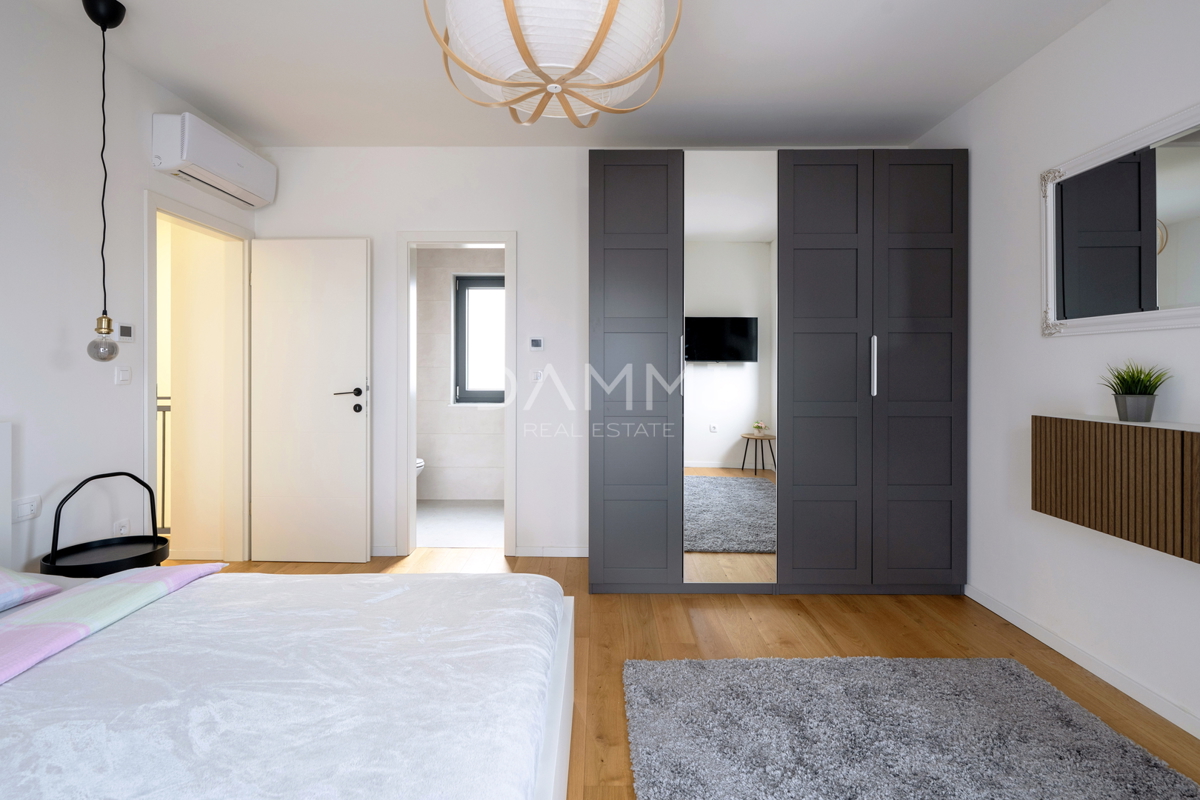 Istra, Rakalj - moderna vila z bazenom, pogled na morje