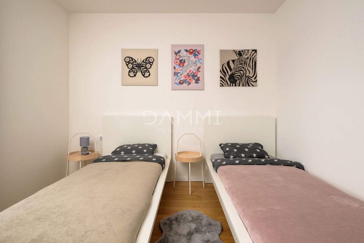 Istra, Rakalj - moderna vila z bazenom, pogled na morje