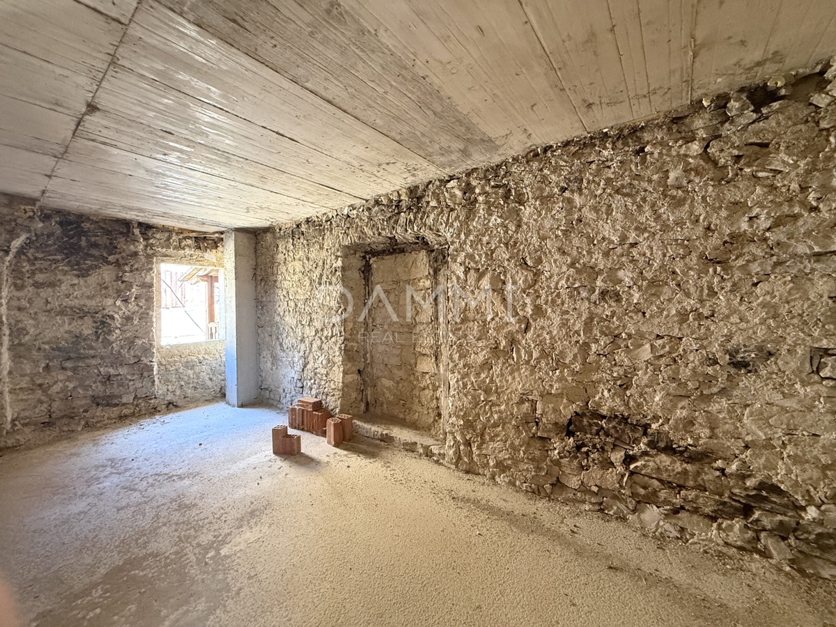 ISTRA, GROŽNJAN - Kamnita hiša s panoramskim razgledom EKSKLUZIVNO!