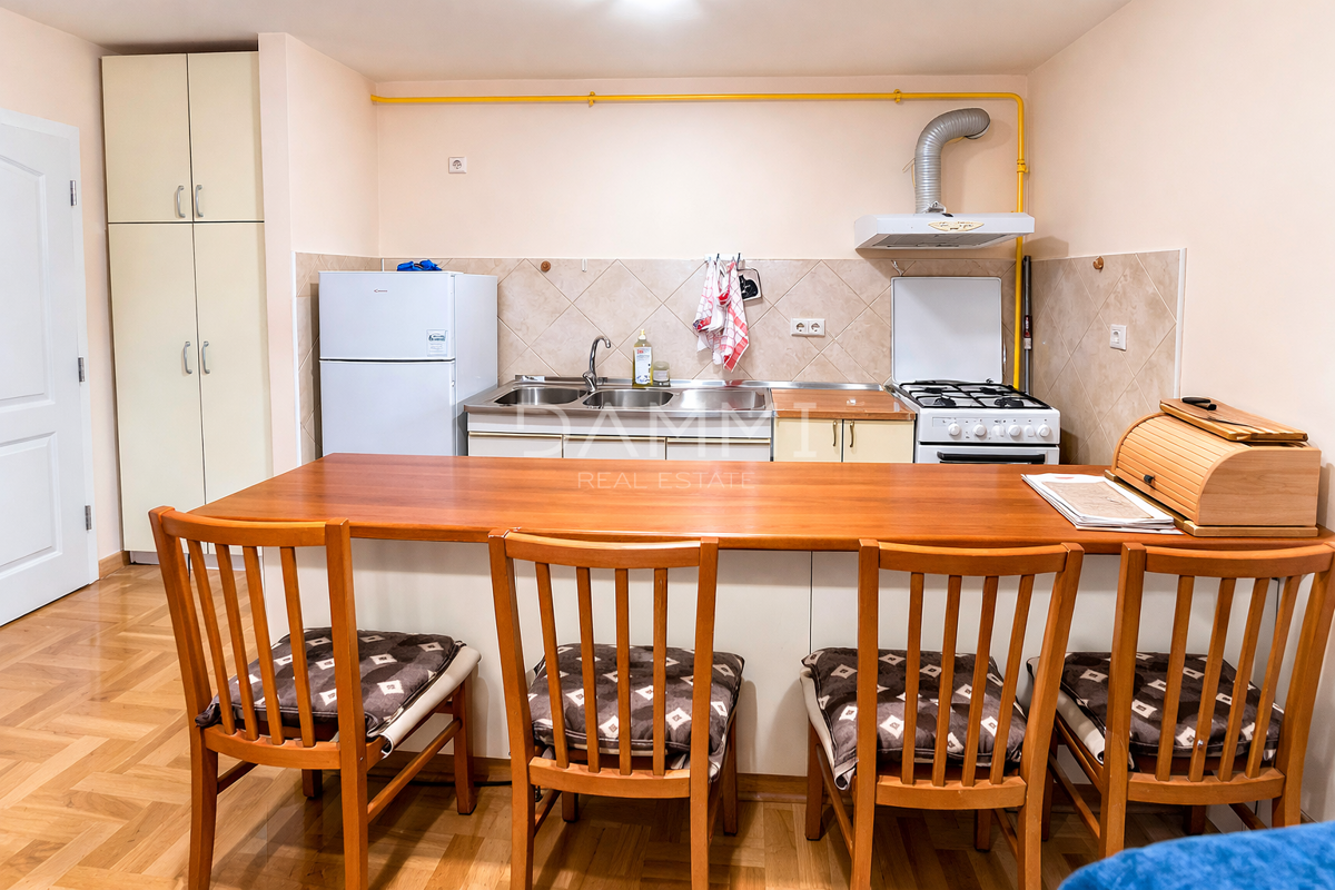 Pula, Vidikovac - stan v pritličju s teraso, novejša gradnja