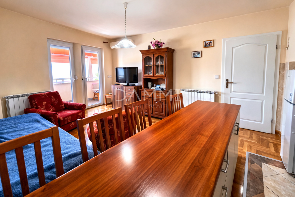 Pula, Vidikovac - stan v pritličju s teraso, novejša gradnja