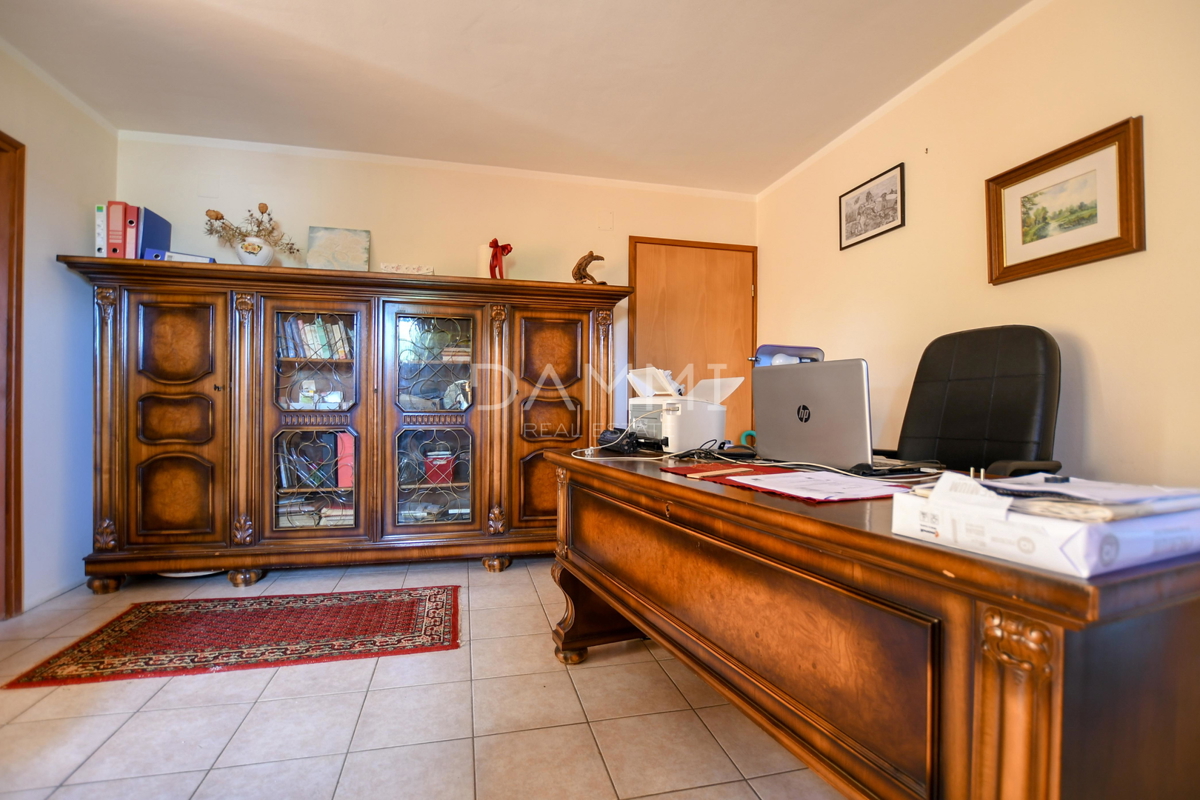 ISTRA, UMAG - Samostojna hiša z velikim dvoriščem