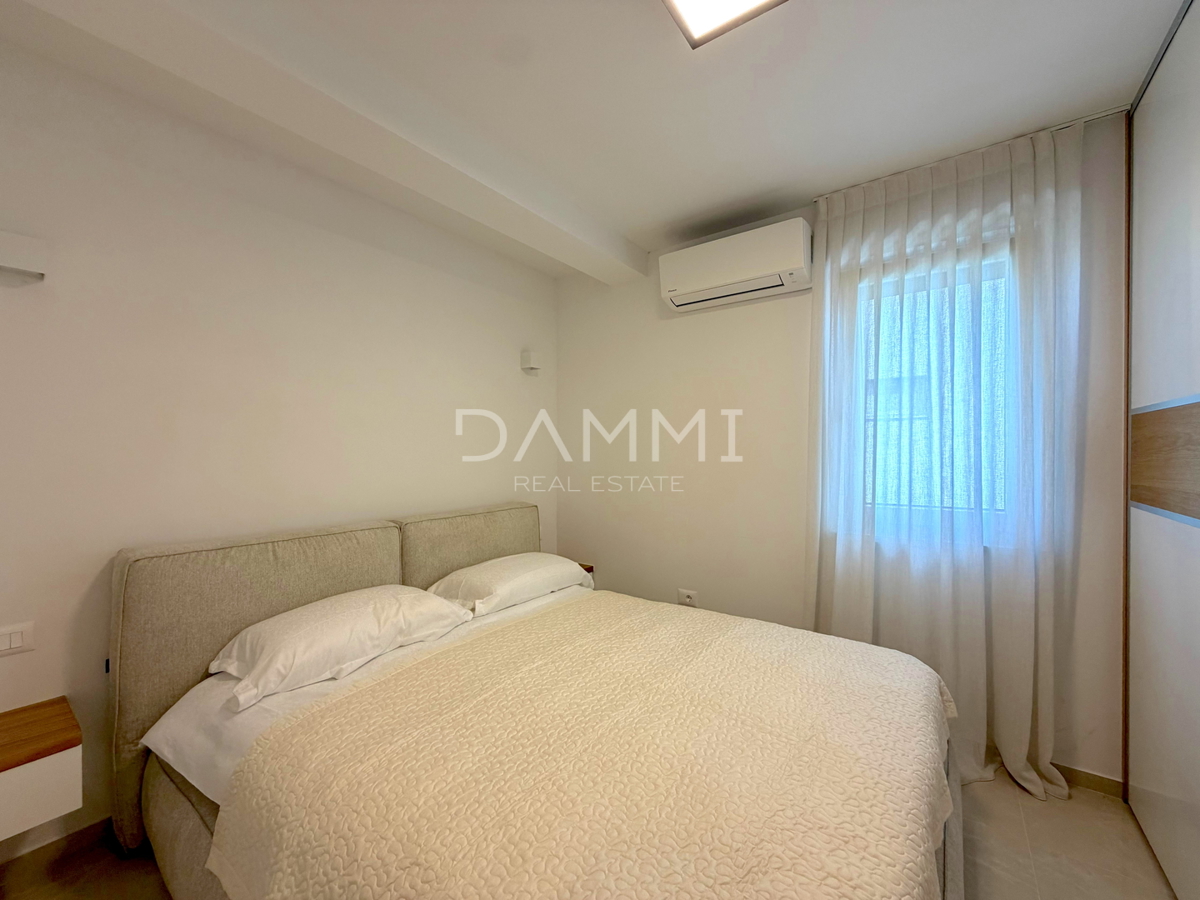 ISTRA, POREČ - POPOLNOMA UREJENO DVOSOBNO STANOVANJE V BLIŽINI MORJA