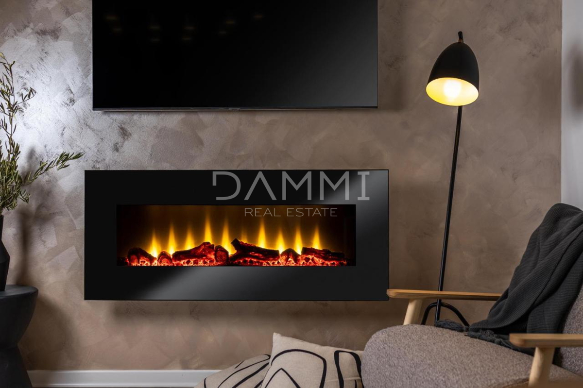 ISTRA, PULA - Dizajnerski stan v centru 2SS+DB