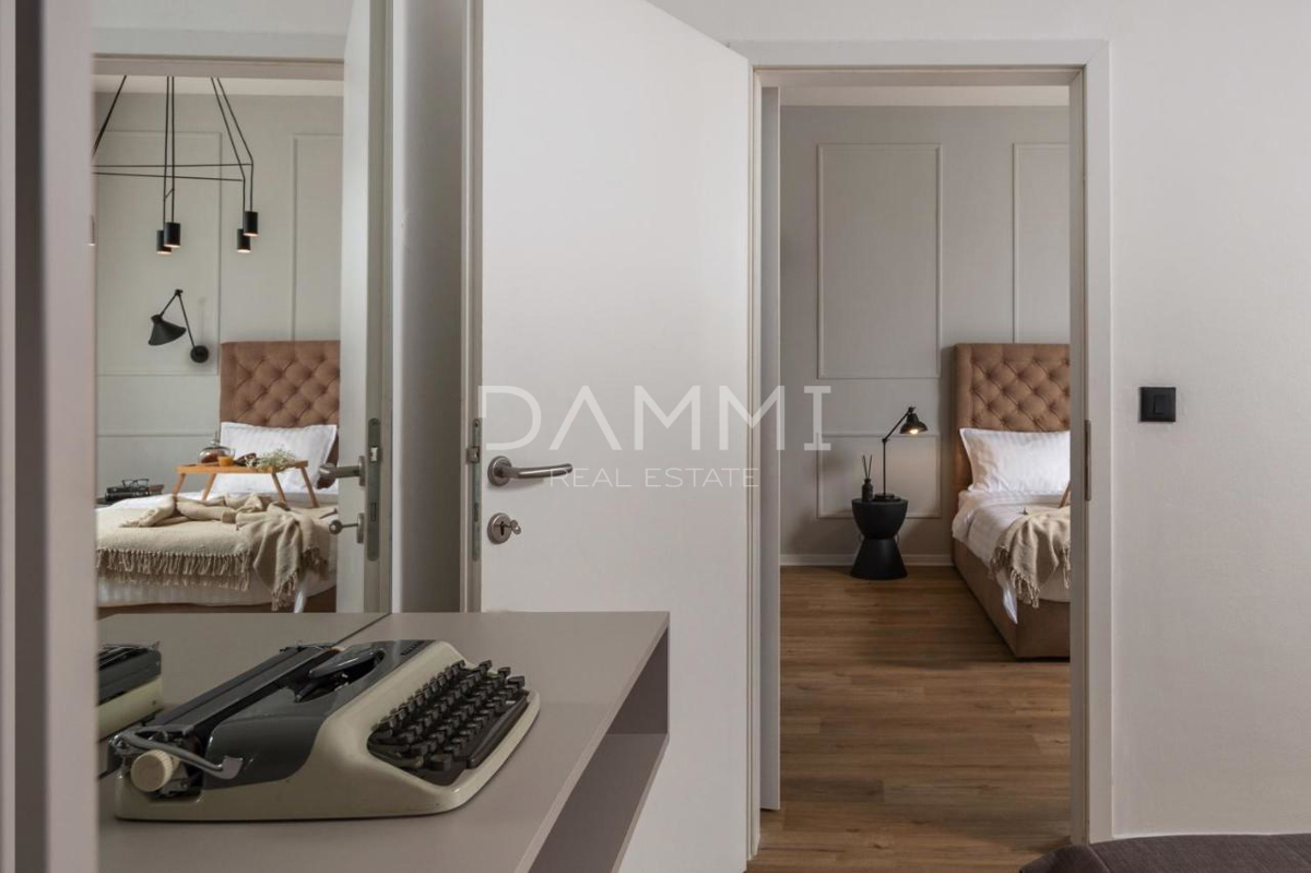 ISTRA, PULA - Dizajnerski stan v centru 2SS+DB