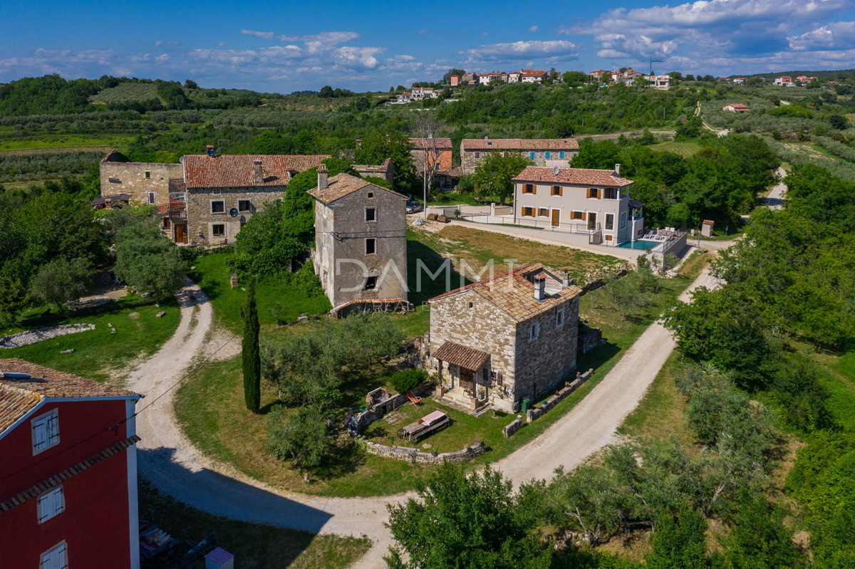 ISTRA, BUJE - Čudovita vila s pogledom na morje in naravo