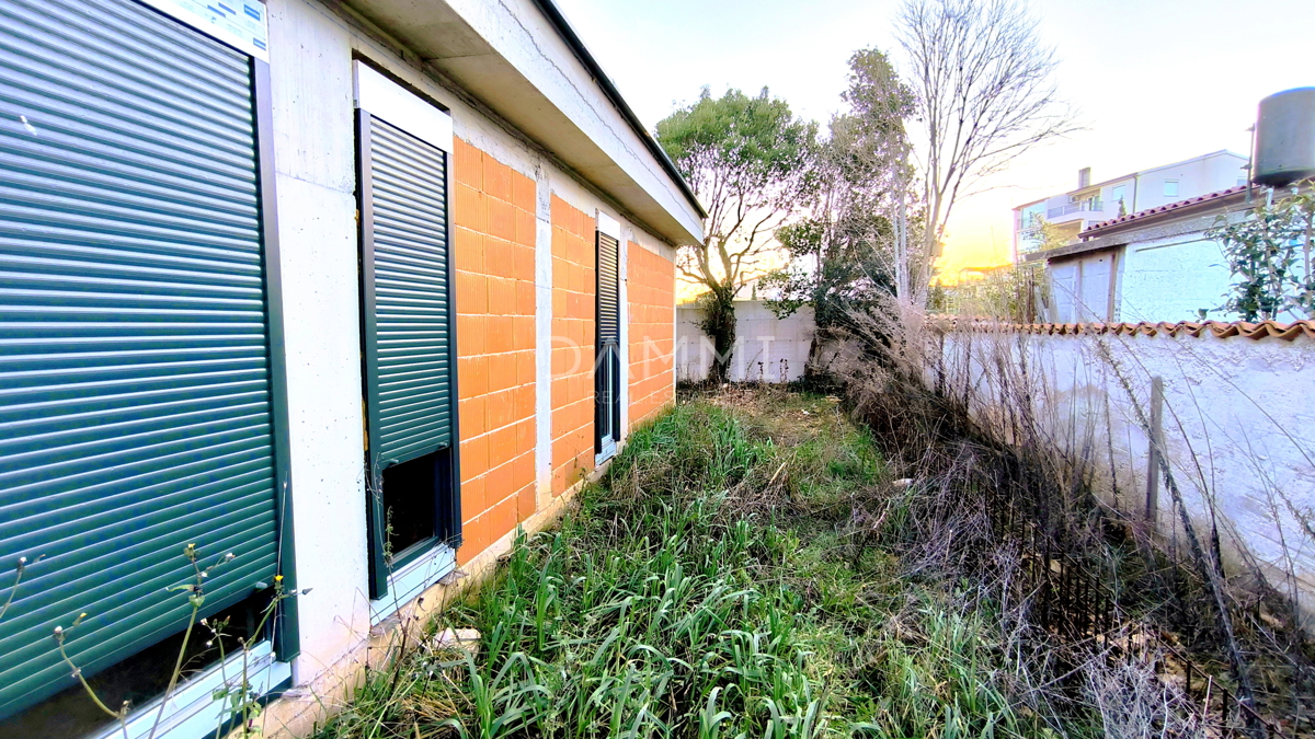 Istra, Ližnjan - hiša z bazenom v roh-bau fazi