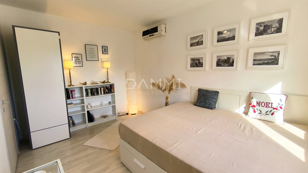 Pula, širše središče, trisobno stanovanje z garažo