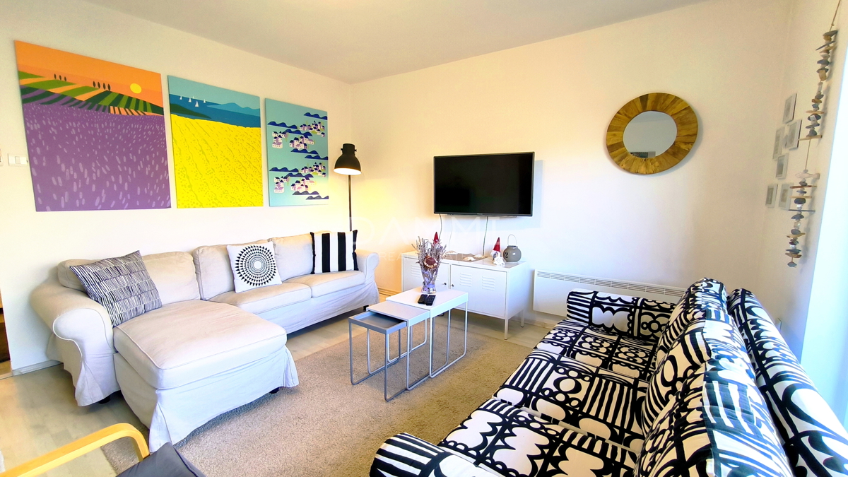 Pula, širše središče, trisobno stanovanje z garažo