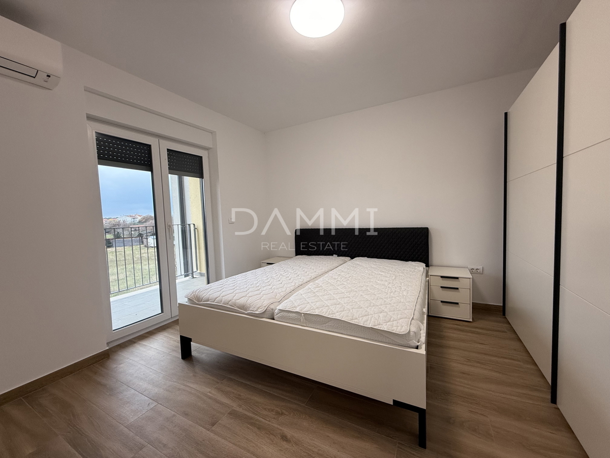 ISTRA, ROVINJ - Apartma v pritličju, enosobni z vrtom in parkiriščem