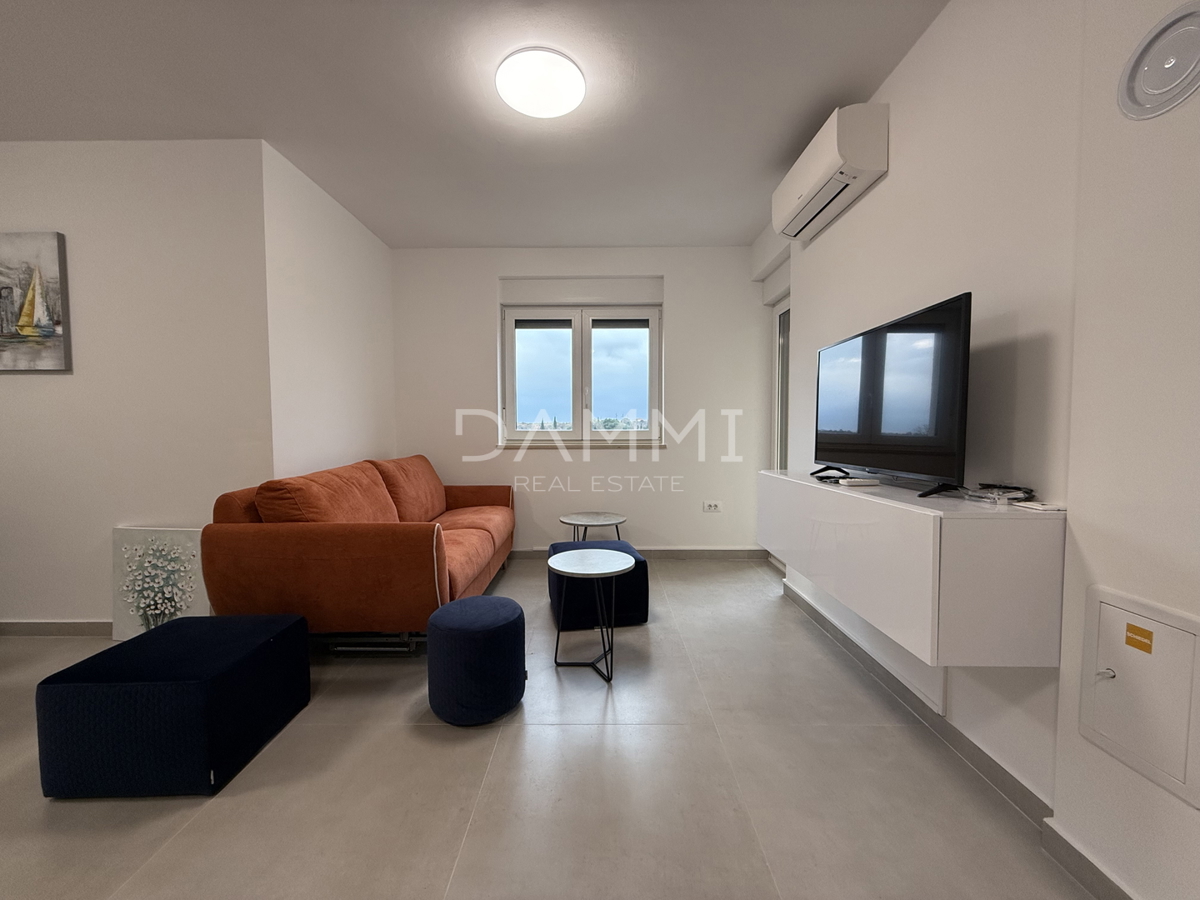 ISTRA, ROVINJ - Apartma v pritličju, enosobni z vrtom in parkiriščem
