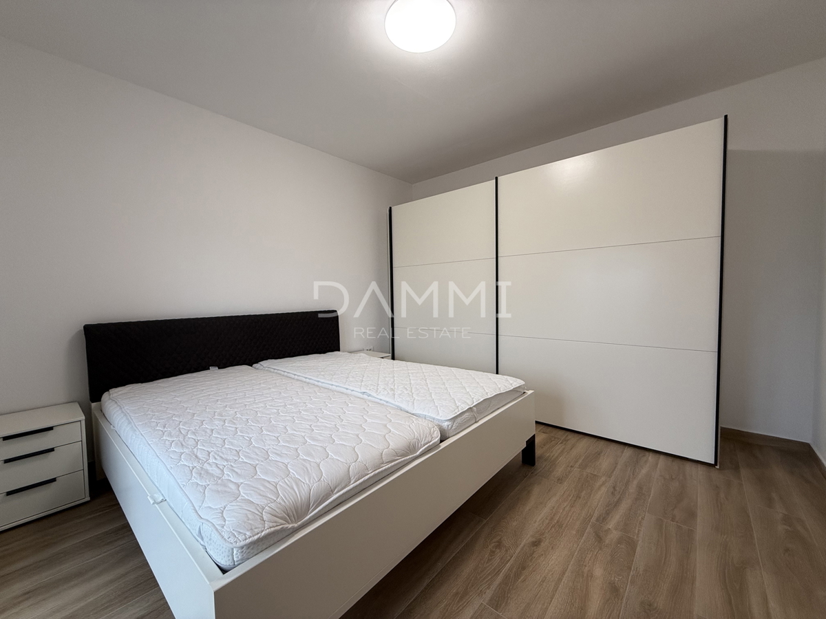 ISTRA, ROVINJ - Apartma v pritličju, enosobni z vrtom in parkiriščem