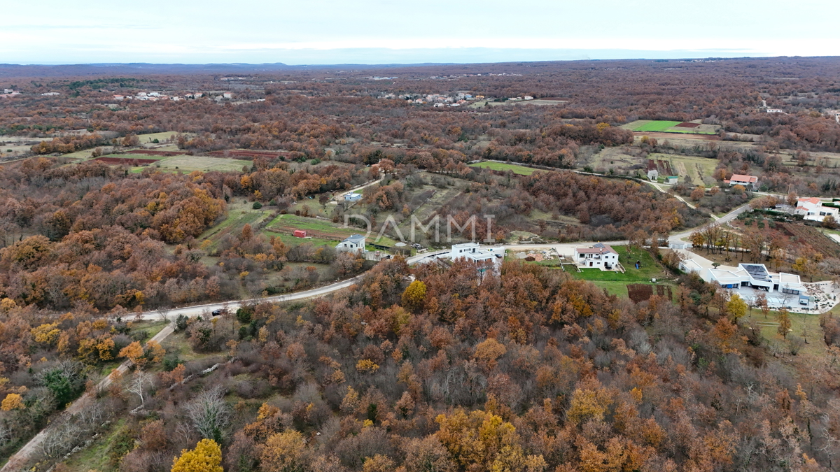 ISTRA, SVETVINČENAT - Zemljišče blizu urbanizacije do dostopne ceste 725 m2