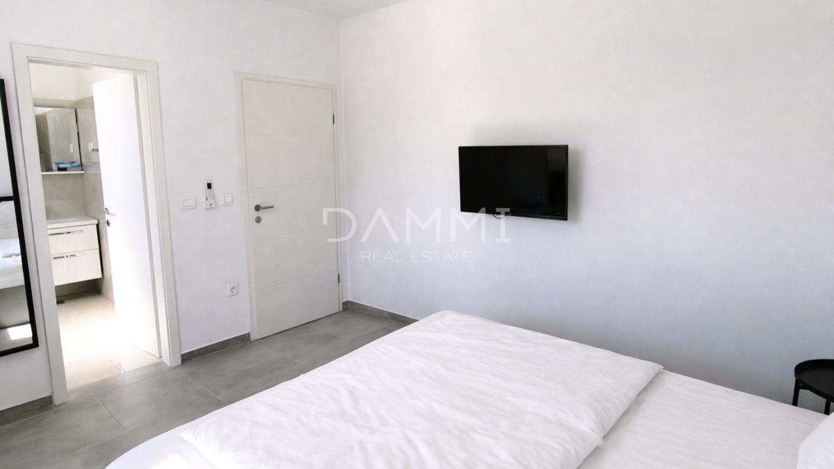 Istra. Vodnjan - vila z bazenom, čudovito dvorišče