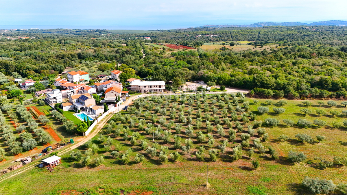 ISTRA, UMAG - Gradbeno zemljišče 3 km od morja