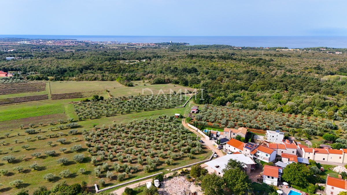 ISTRA, UMAG - Gradbeno zemljišče 3 km od morja