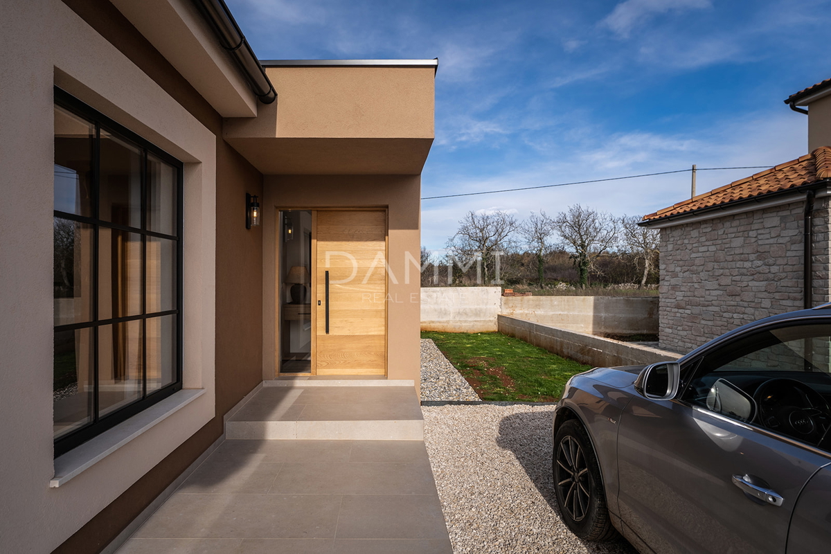 ISTRA, ŽMINJ - Očarljiva enonadstropna hiša z bazenom