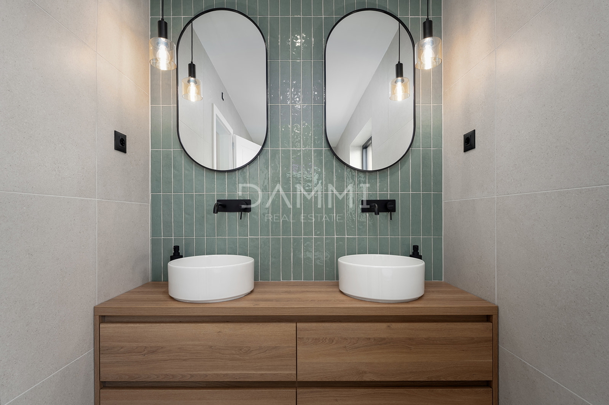 ISTRA, ŽMINJ - Očarljiva enonadstropna hiša z bazenom