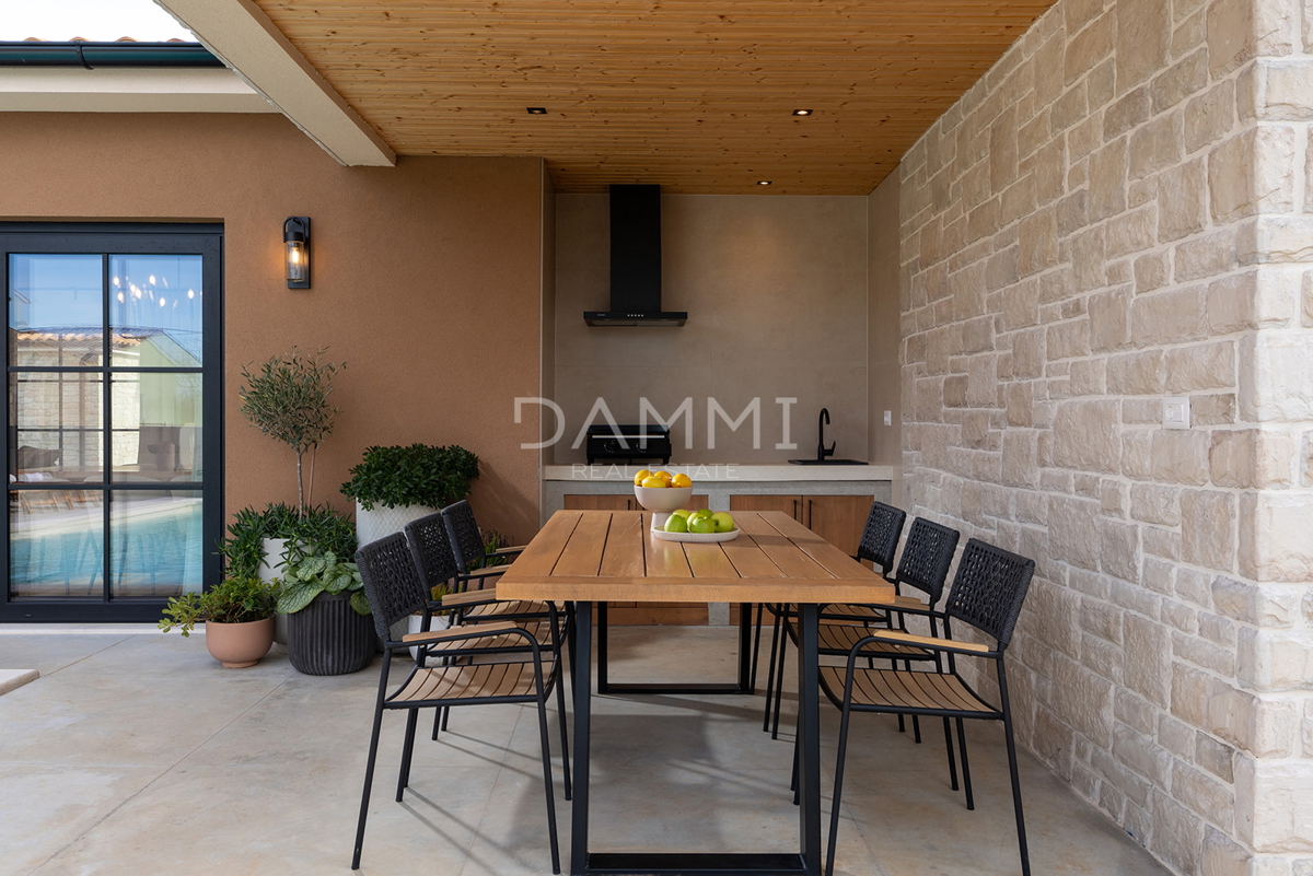 ISTRA, ŽMINJ - Očarljiva enonadstropna hiša z bazenom