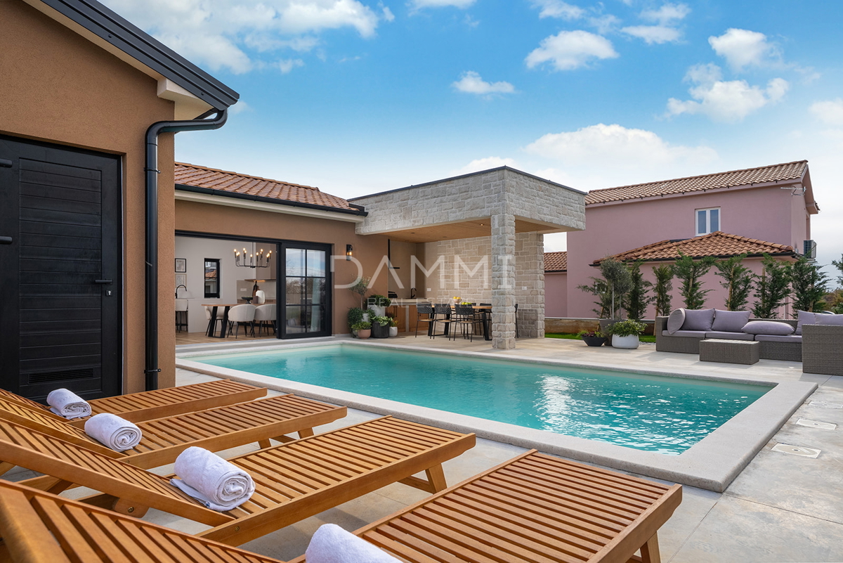 ISTRA, ŽMINJ - Očarljiva enonadstropna hiša z bazenom