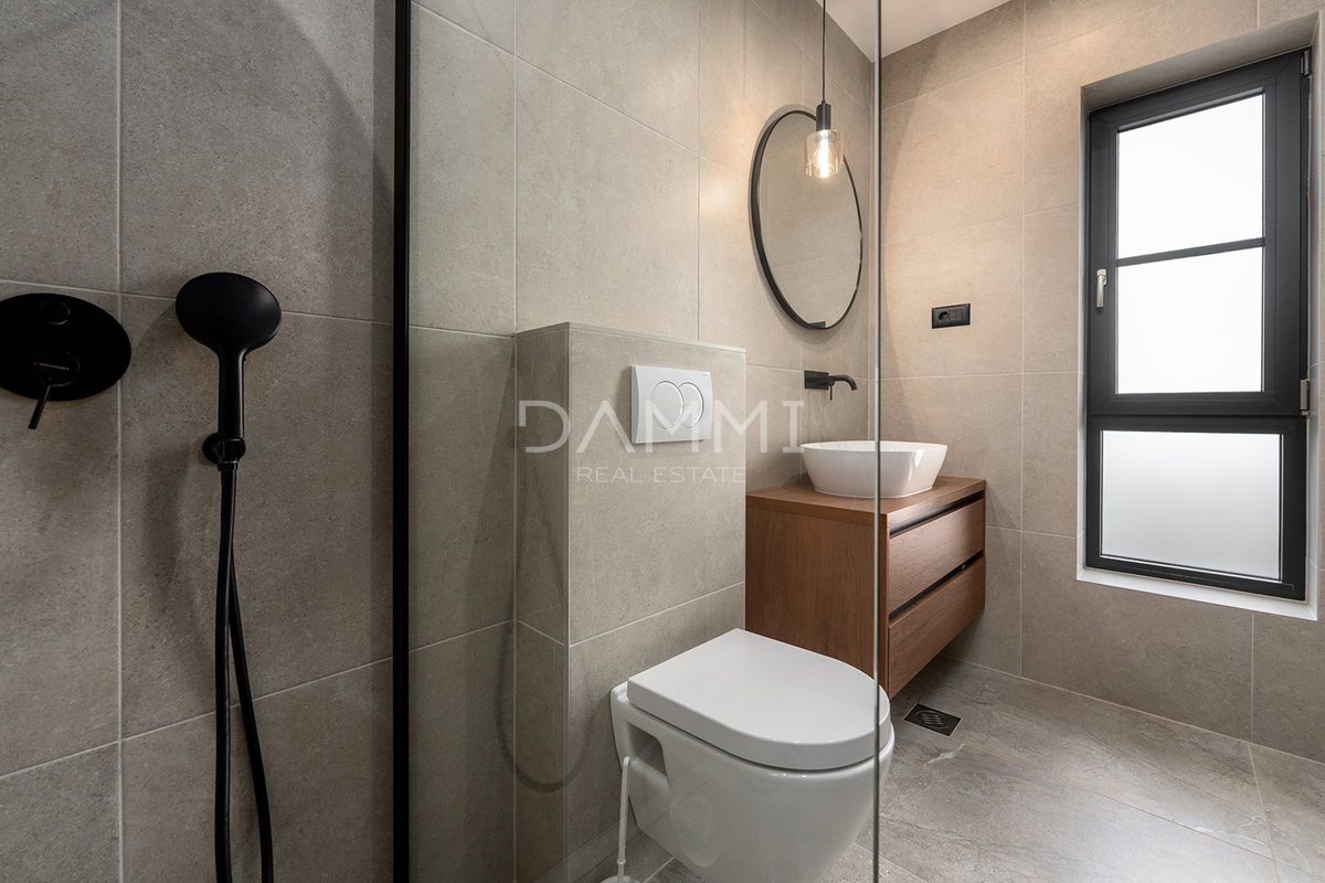 ISTRA, ŽMINJ - Očarljiva enonadstropna hiša z bazenom