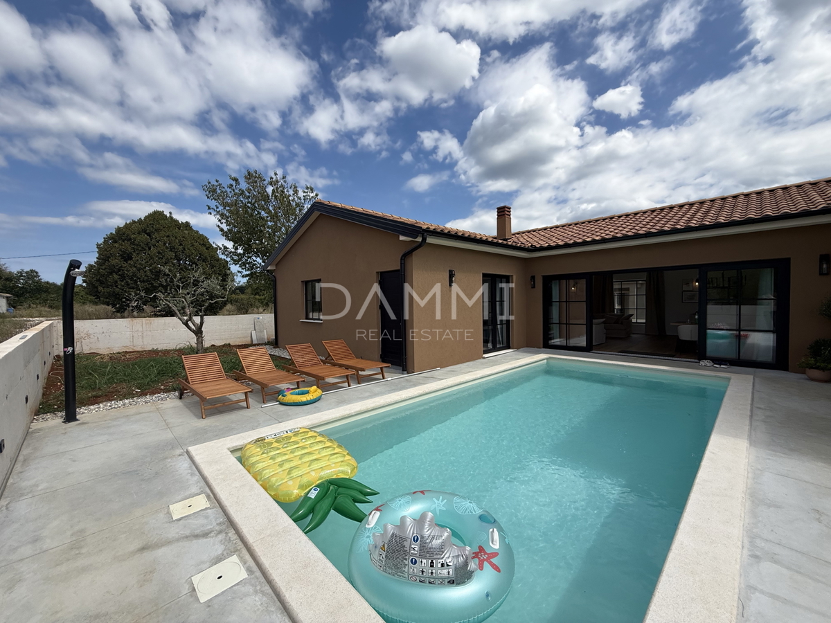 ISTRA, ŽMINJ - Očarljiva enonadstropna hiša z bazenom