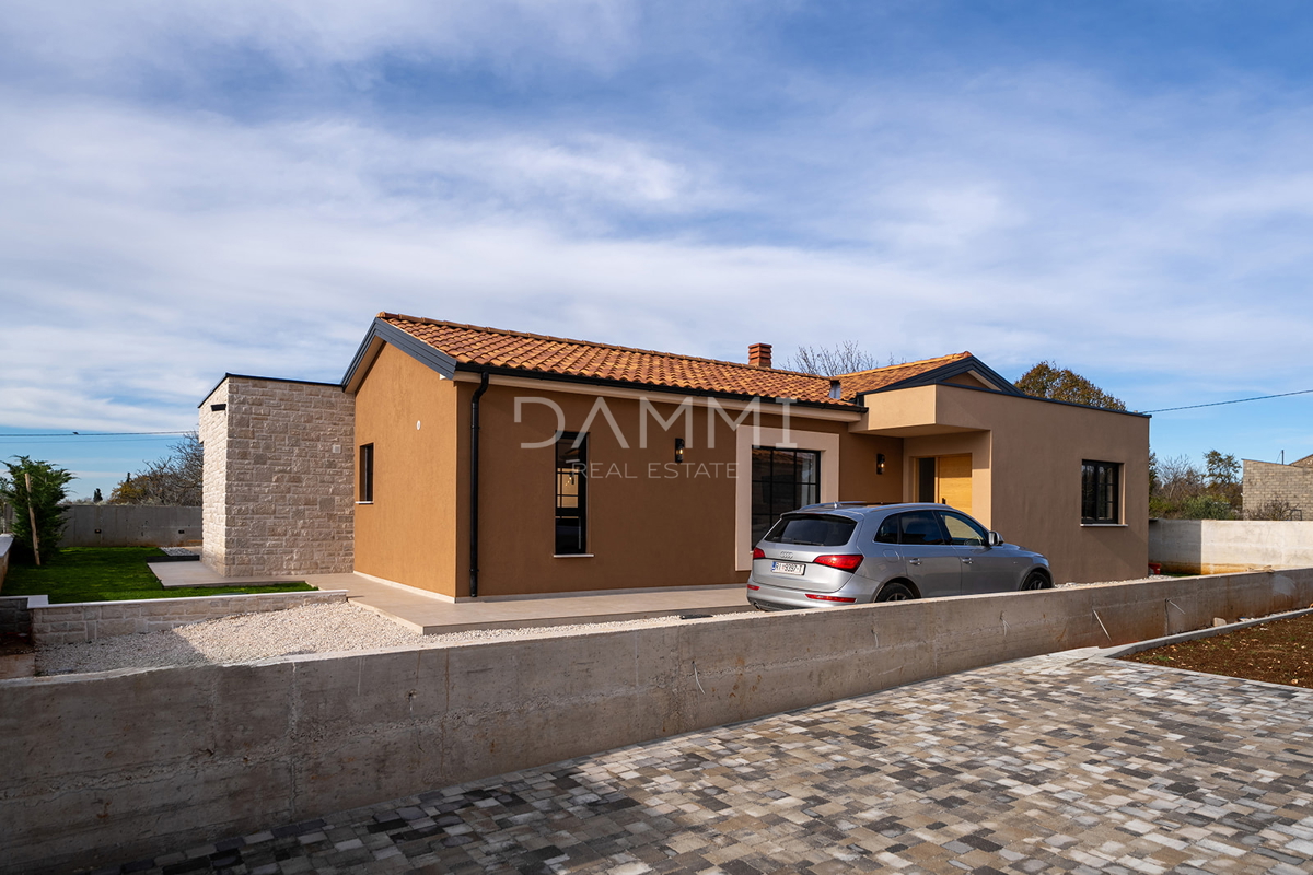 ISTRA, ŽMINJ - Očarljiva enonadstropna hiša z bazenom