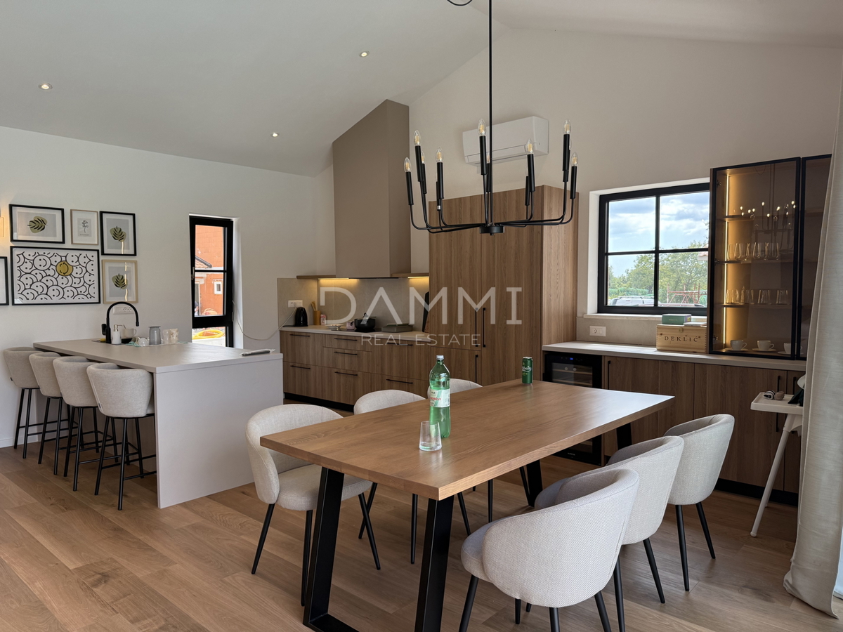 ISTRA, ŽMINJ - Očarljiva enonadstropna hiša z bazenom